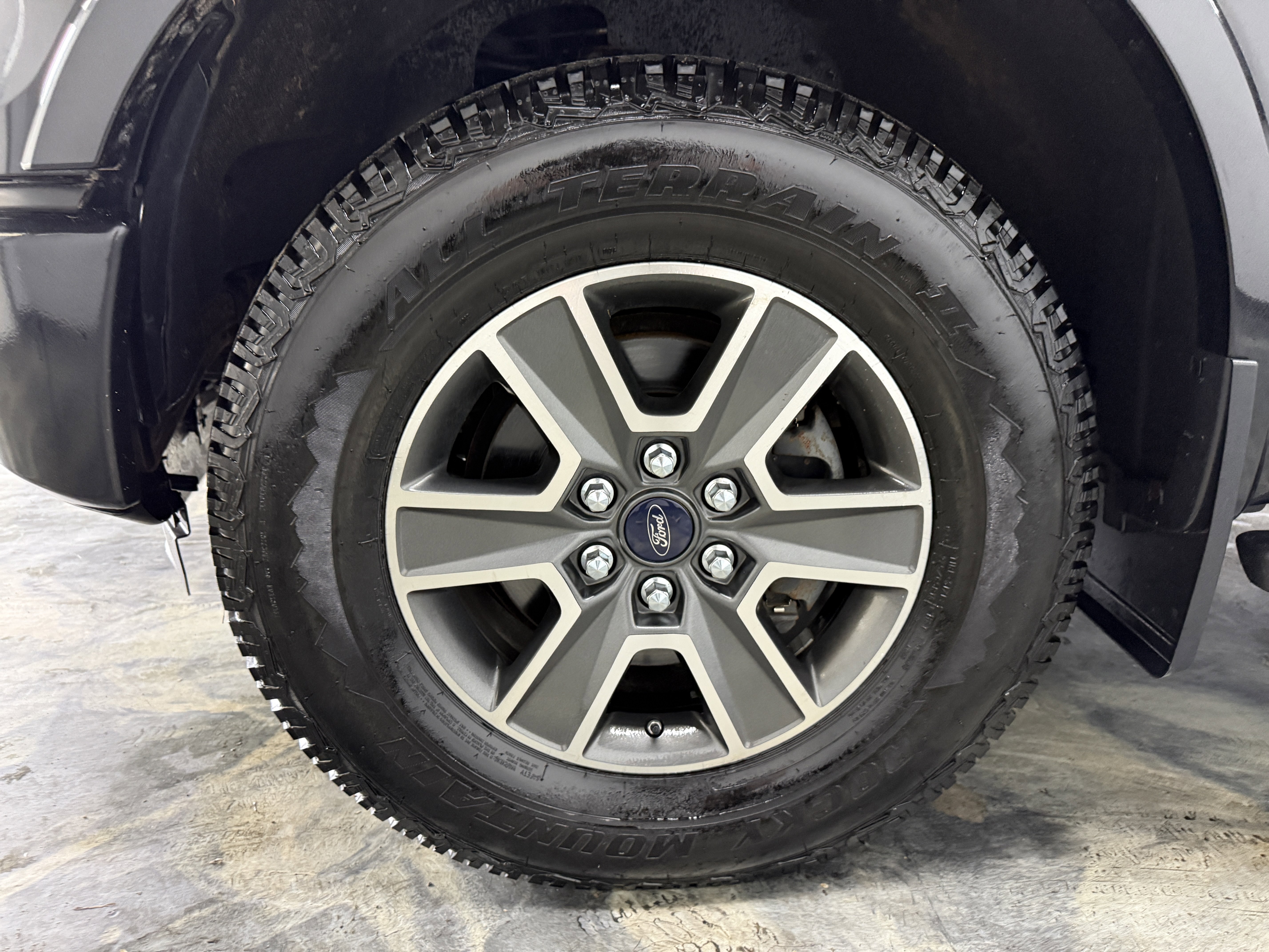 Used 2015 Ford F150 XLT w/ Equipment Group 301A Mid AWD/4WD image 24