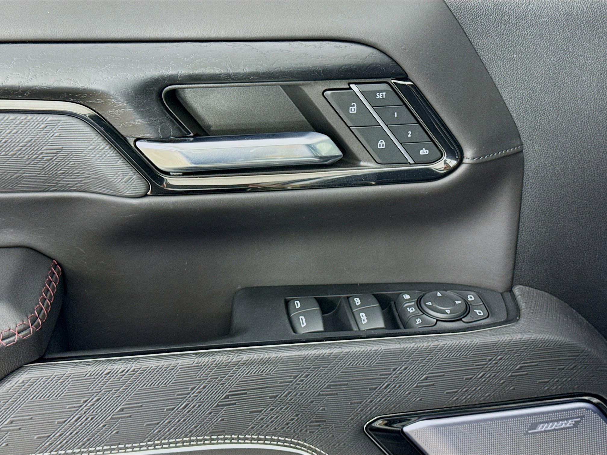 Used 2024 GMC Sierra 2500 AT4X image 18