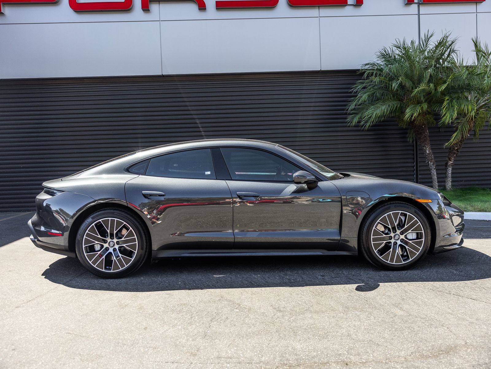 Certified 2020 Porsche Taycan Turbo AWD/4WD image 8