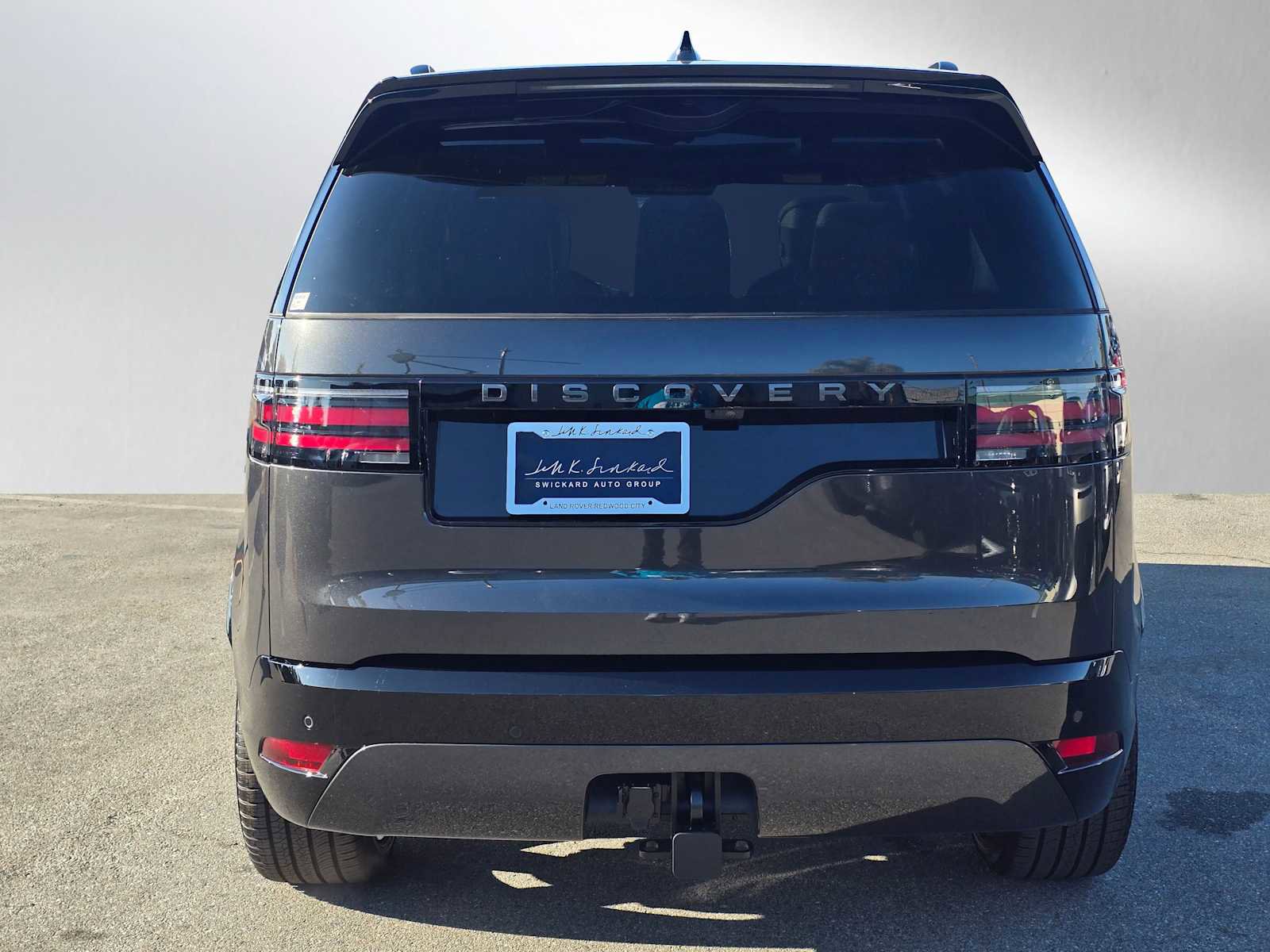 New 2025 Land Rover Discovery Dynamic SE image 4