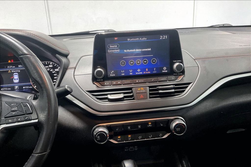 Used 2022 Nissan Altima 2.5 SR w/ Midnight Edition Package FWD image 8