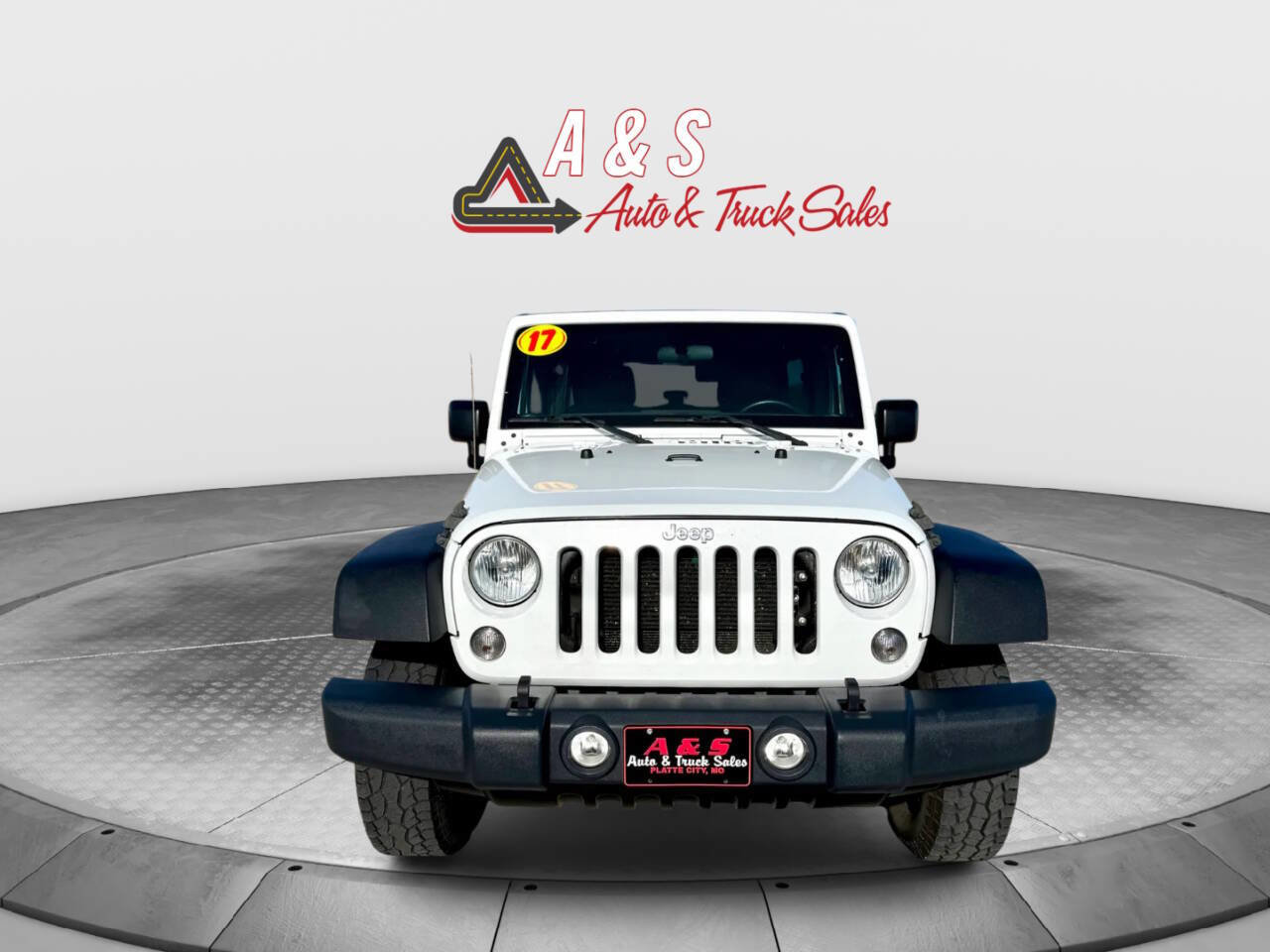 Used 2017 Jeep Wrangler Unlimited Sport w/ Connectivity Group image 2