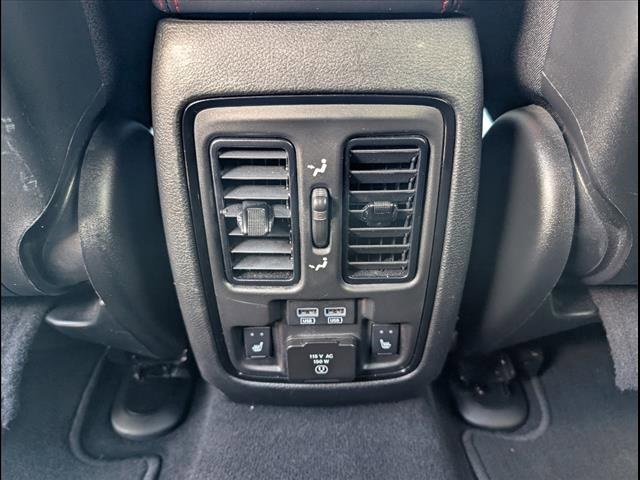 Used 2024 Dodge Durango GT image 18