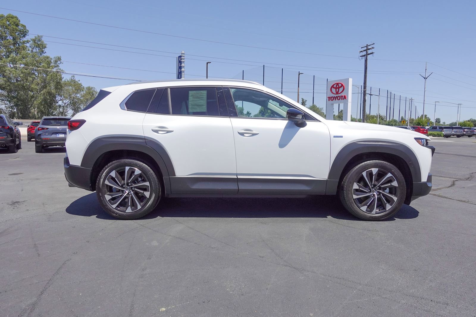 Certified 2025 MAZDA CX-50 2.5 Hybrid w/ Premium Plus Pkg AWD/4WD image 2