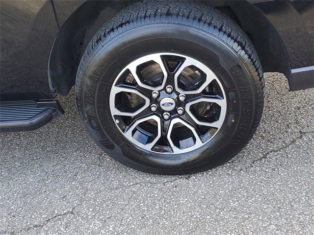 Used 2024 Ford Expedition Max XLT image 8