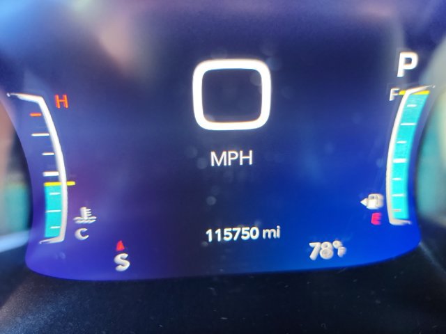 Used 2018 Chrysler Pacifica Touring-L Plus w/ Advanced Safetytec Group FWD image 22