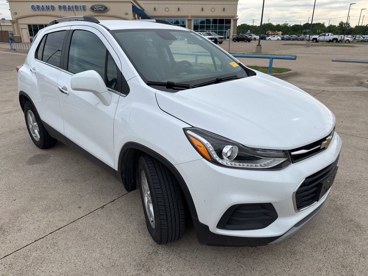 Used 2020 Chevrolet Trax LT w/ Driver Confidence Package FWD image 18