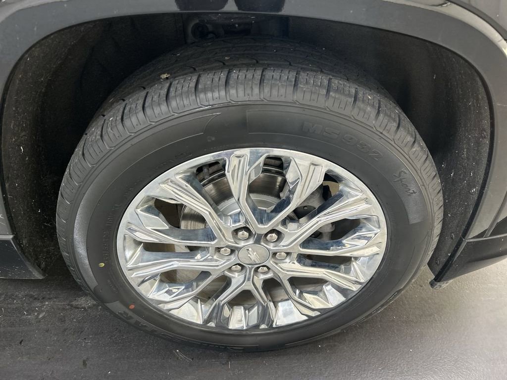 Used 2023 Chevrolet Traverse High Country w/ LPO, Floor Liner Package AWD/4WD image 8