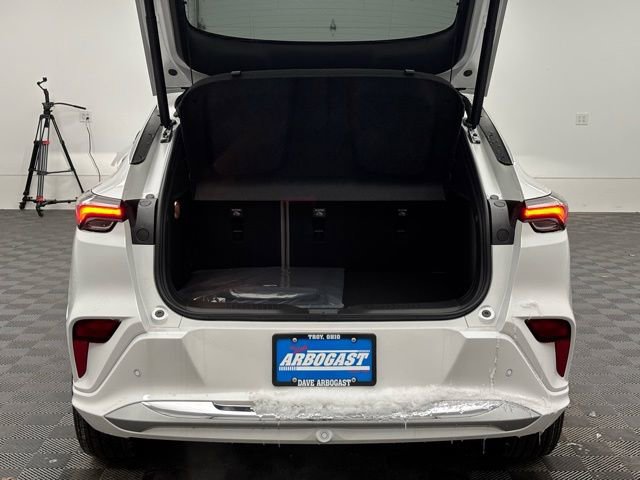 New 2026 Buick Envista Avenir image 10