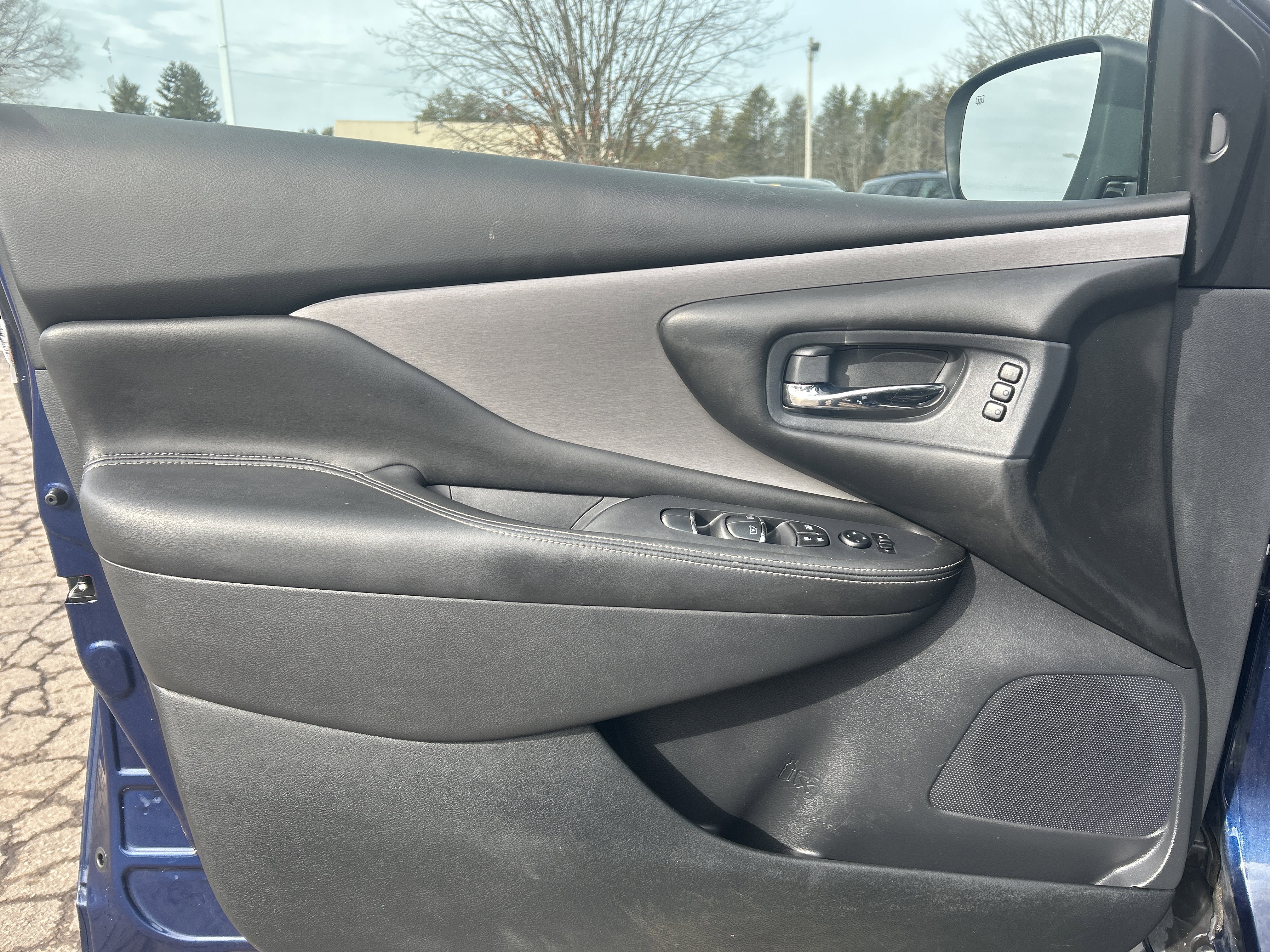 Used 2020 Nissan Murano SL image 11