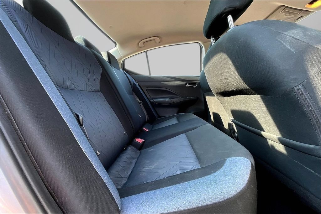 Used 2025 Nissan Versa SV FWD image 24
