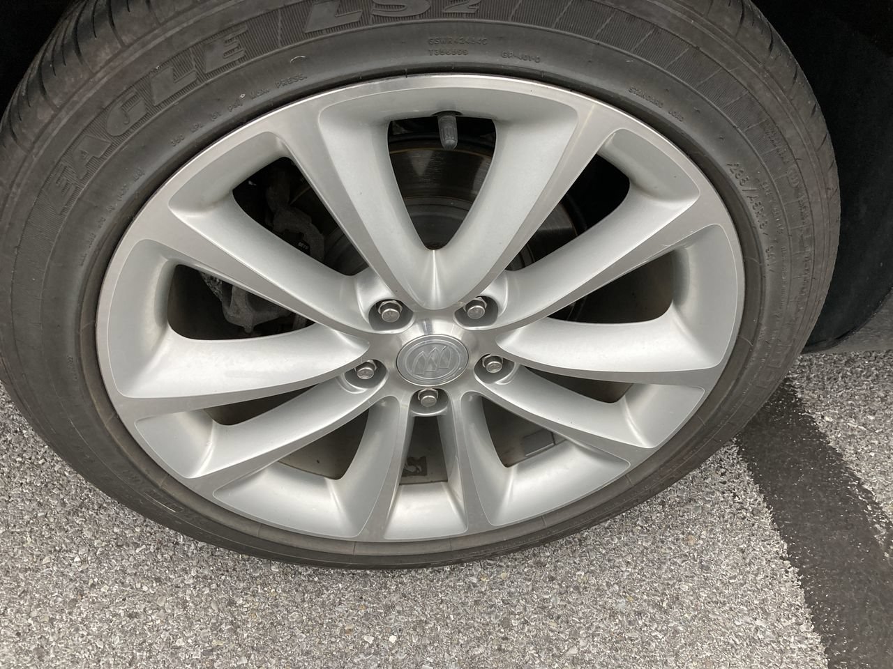 Used 2013 Buick Verano FWD image 9
