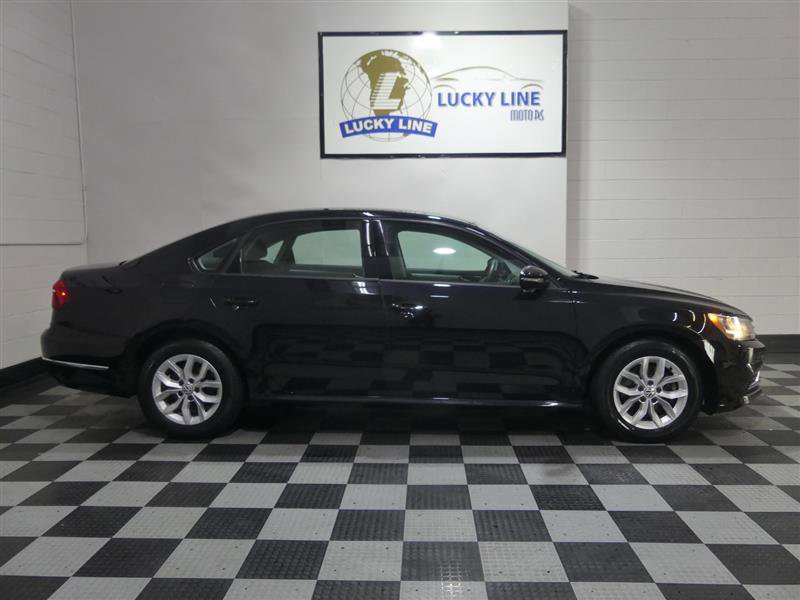Used 2018 Volkswagen Passat 2.0T S w/ Driver Assistance Package FWD image 6