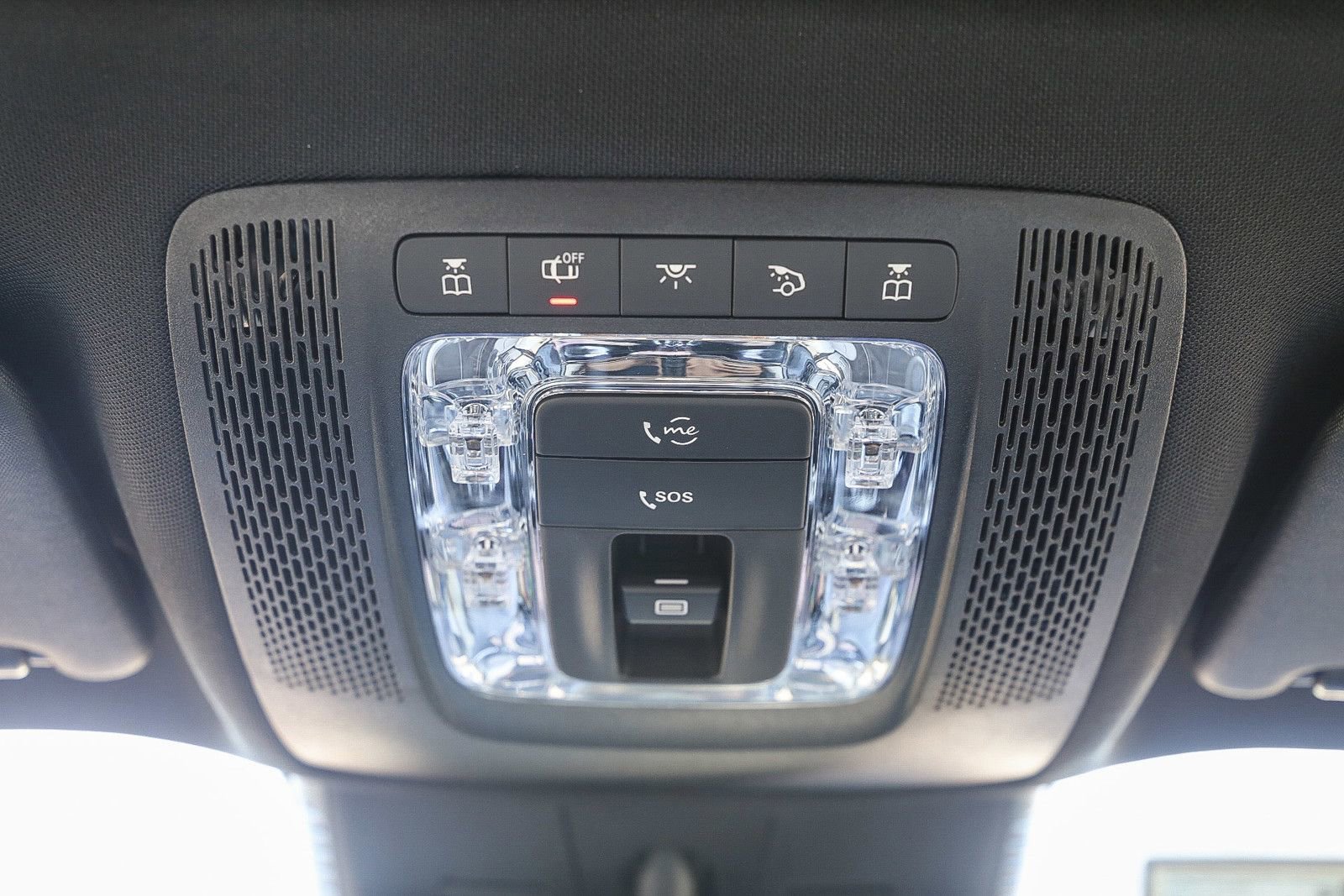 Used 2024 Mercedes-Benz EQB 300 4MATIC image 18