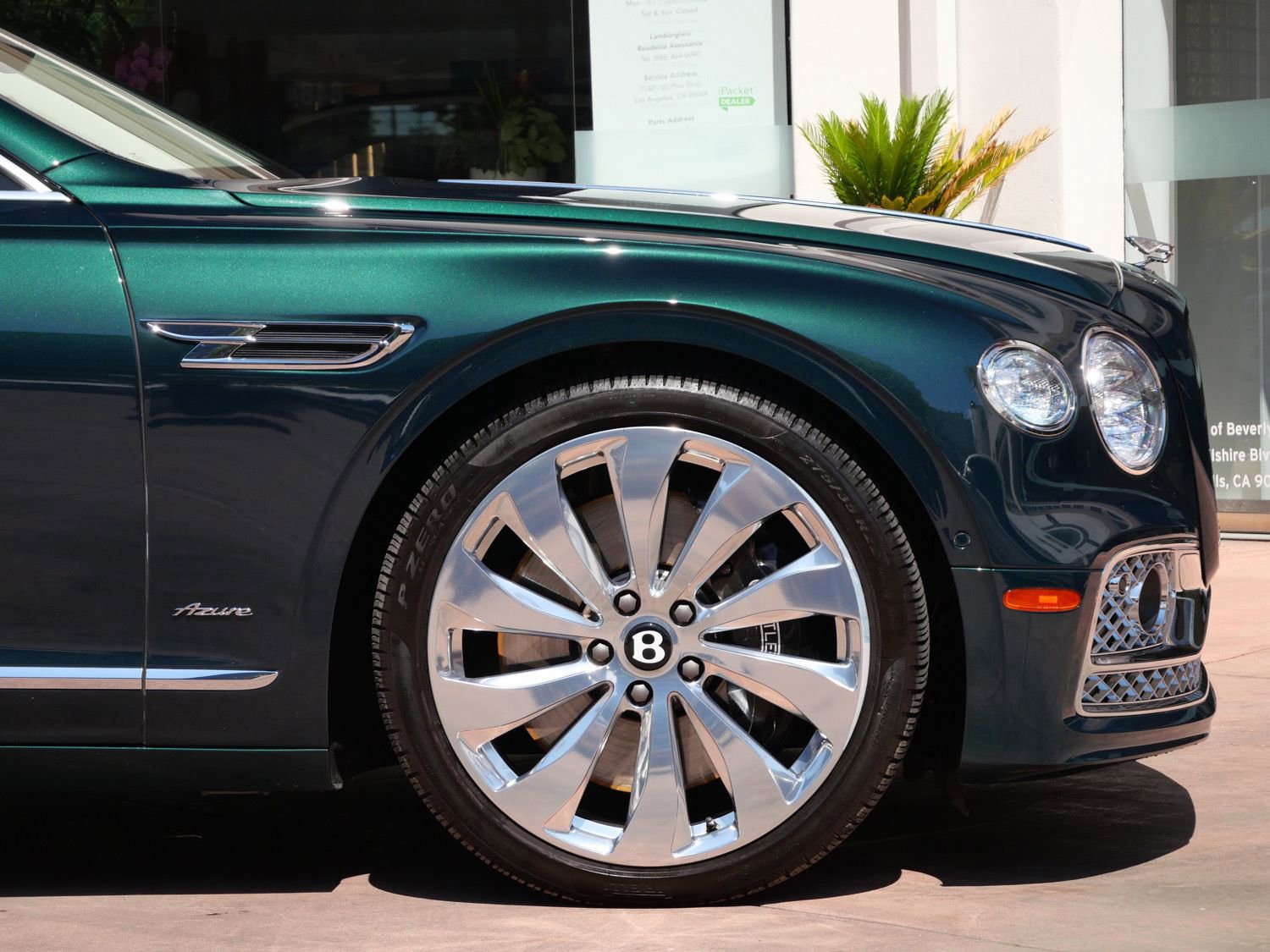 Used 2024 Bentley Flying Spur Azure image 6