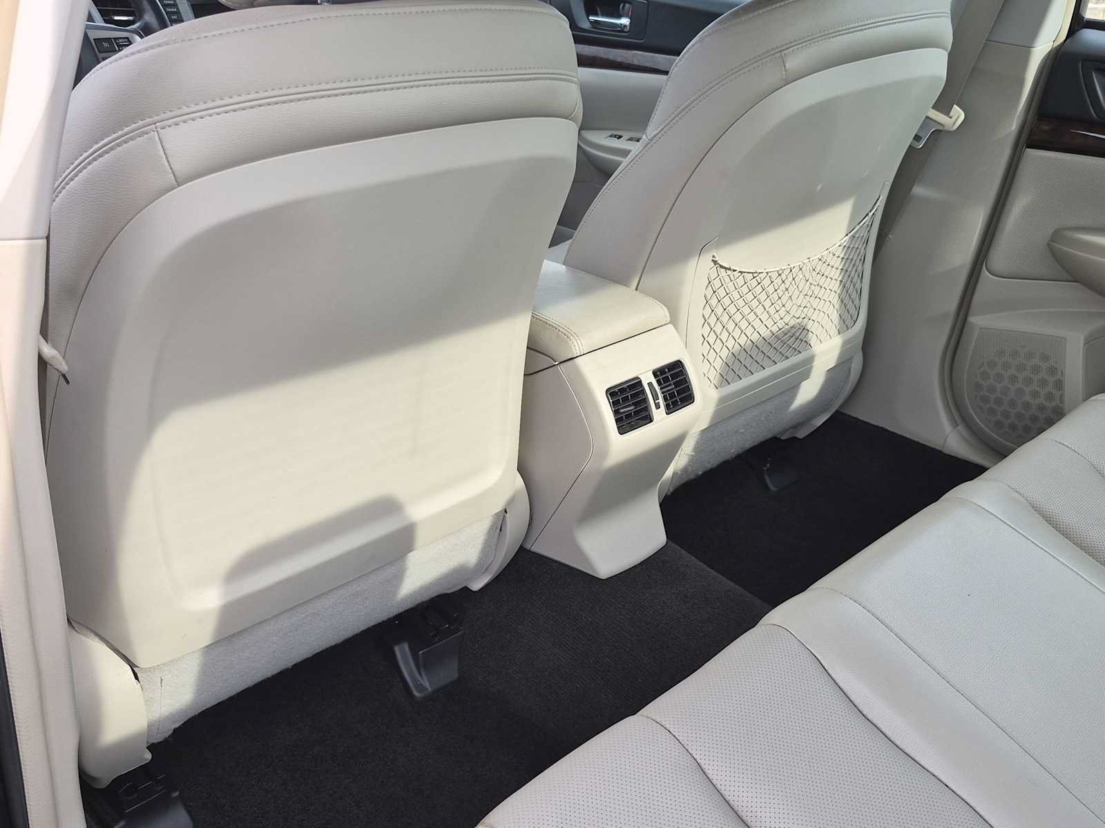 Used 2014 Subaru Legacy 2.5i Limited AWD/4WD image 15