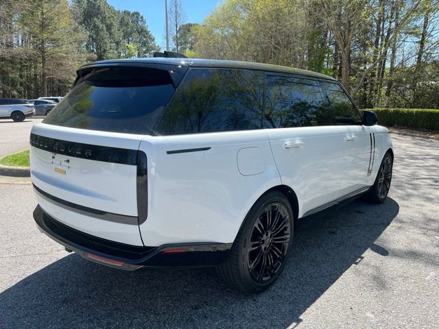 Certified 2026 Land Rover Range Rover Long Wheelbase SE image 9