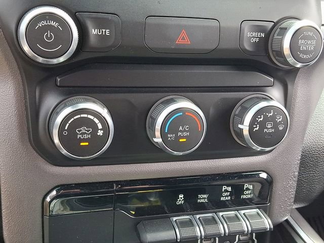 Certified 2019 RAM 1500 Big Horn AWD/4WD image 16