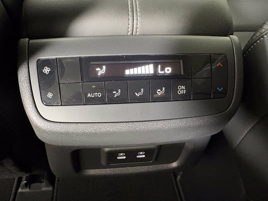 New 2026 Nissan Pathfinder SL FWD image 38