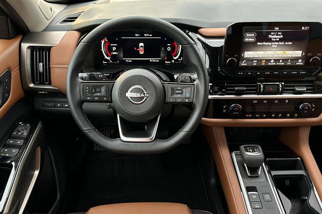 New 2025 Nissan Pathfinder Platinum w/ Cargo Package image 16