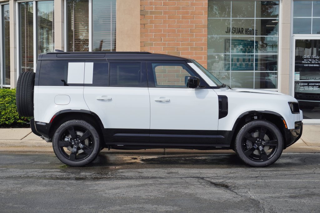 New 2026 Land Rover Defender 110 X-Dynamic SE AWD/4WD image 7