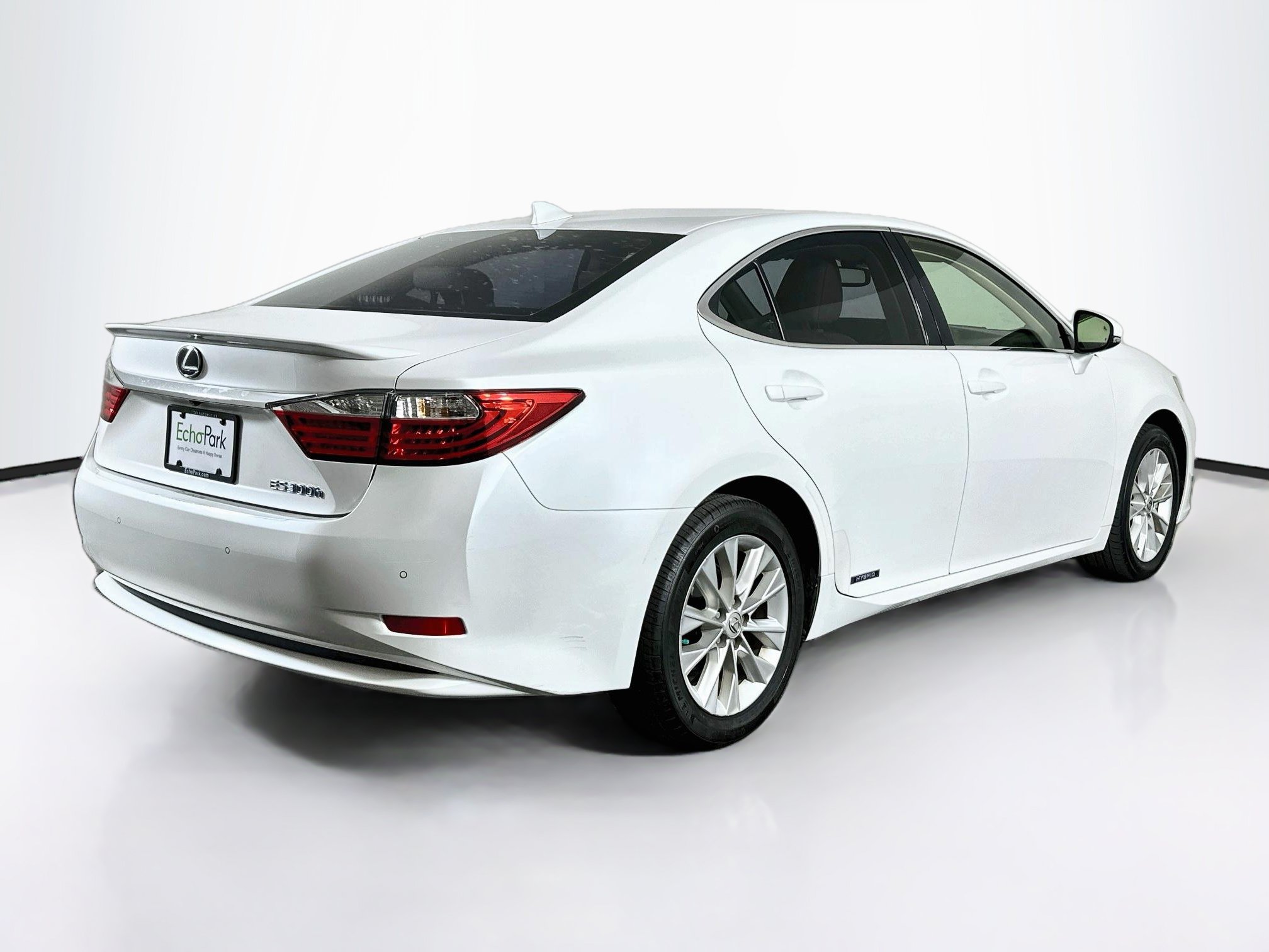 Used 2015 Lexus ES 300h w/ Navigation System Package FWD image 9