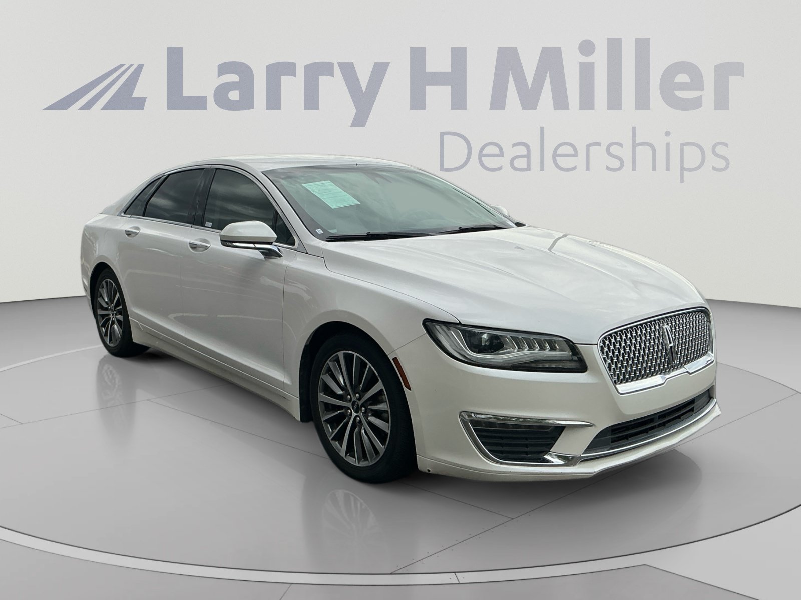 Used 2019 Lincoln MKZ Premiere FWD image 7