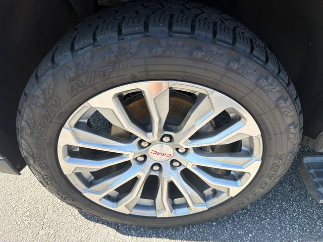 Used 2024 GMC Yukon Denali AWD/4WD image 11