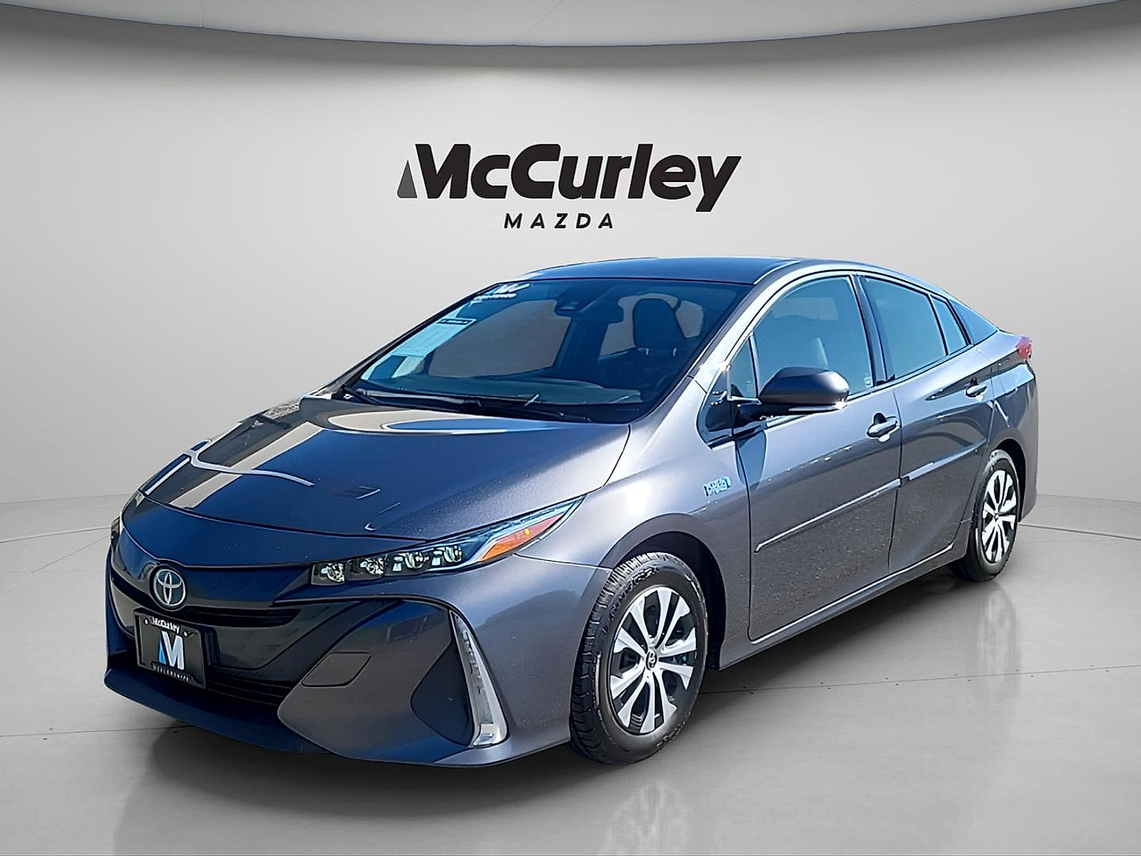 Used 2020 Toyota Prius Prime LE FWD image 3