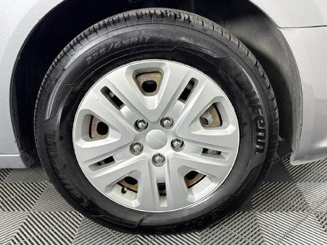 Used 2018 Dodge Grand Caravan SE w/ UConnect Hands-Free Group FWD image 28