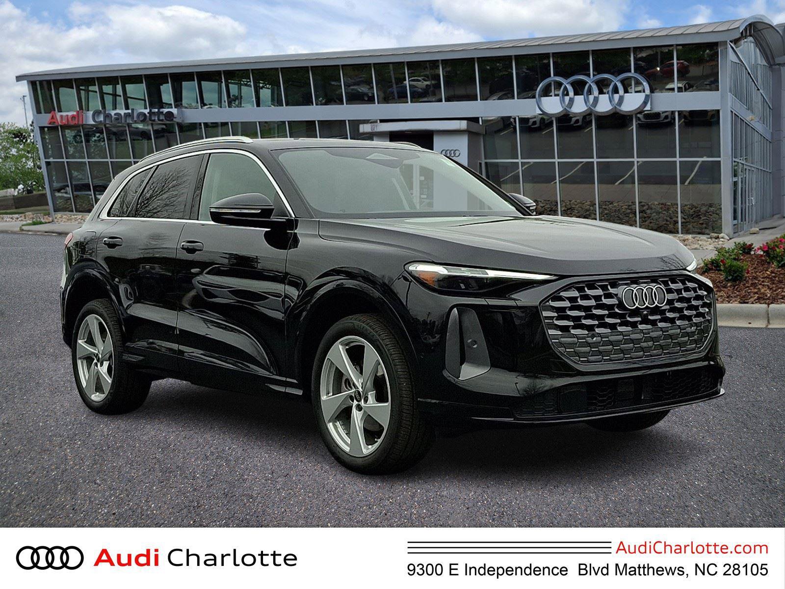 Used 2025 Audi Q5 Premium Plus w/ Premium Plus AWD/4WD image 1
