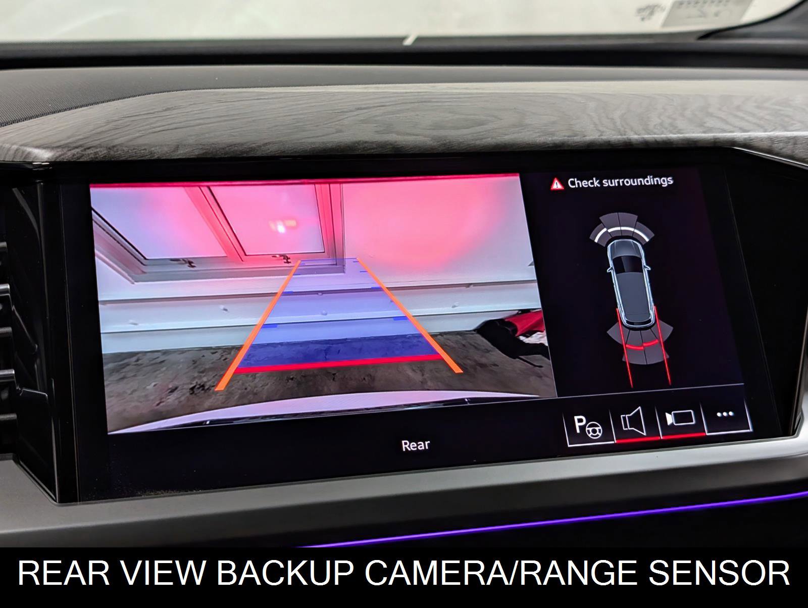 Used 2024 Audi Q4 e-tron Premium Plus image 40