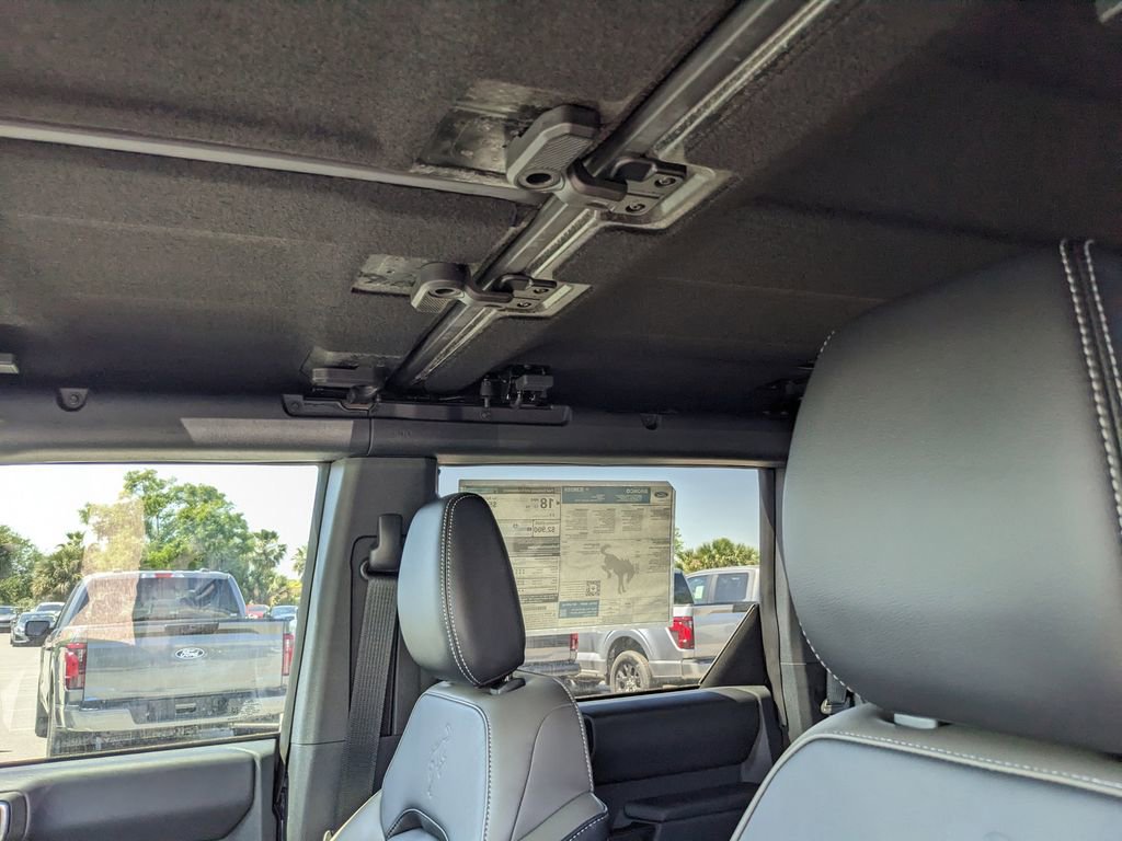 New 2025 Ford Bronco Outer Banks w/ Sasquatch Package AWD/4WD image 19