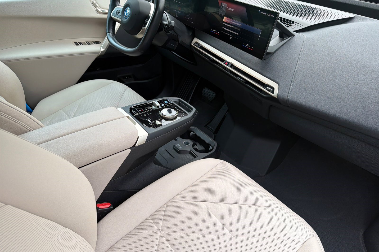 Certified 2023 BMW iX xDrive50 w/ BMW I Signature Blue Package image 20