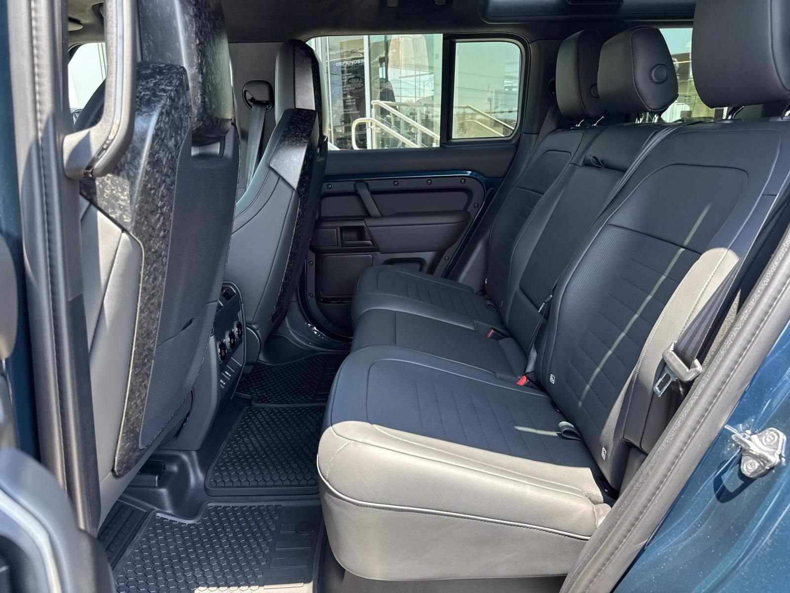 New 2026 Land Rover Defender 110 OCTA AWD/4WD image 8