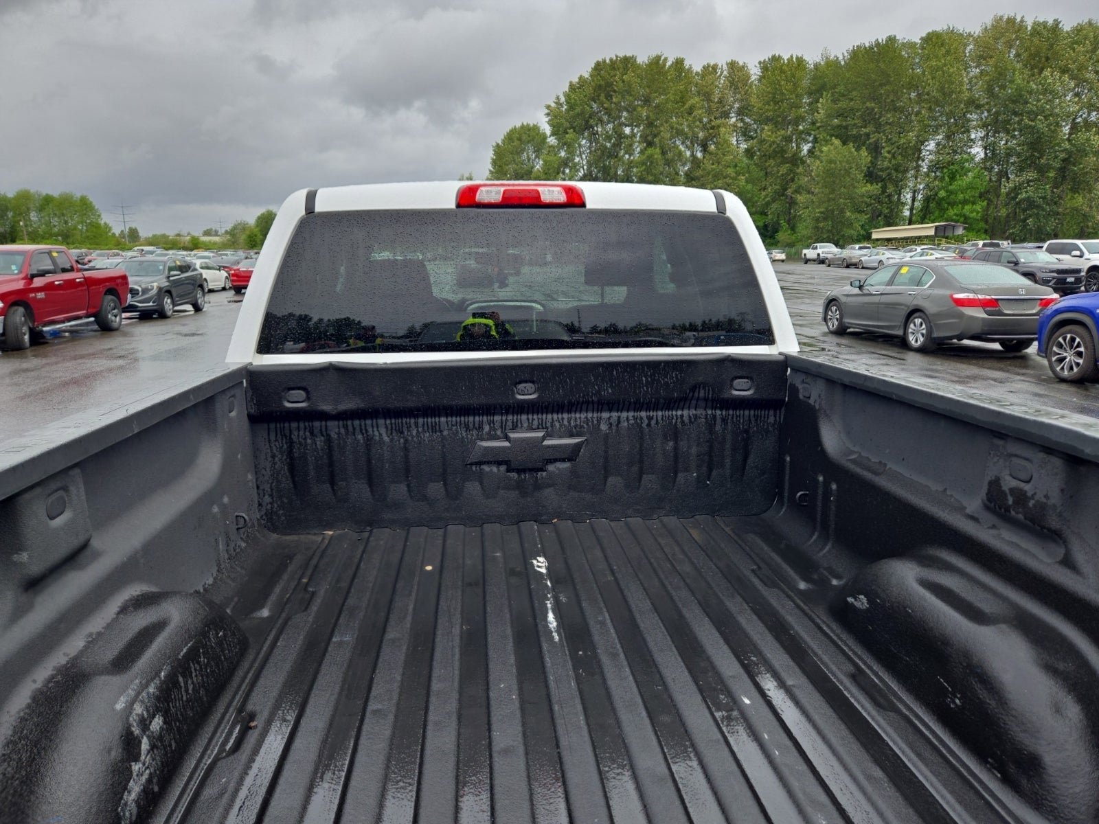 Used 2017 Chevrolet Silverado 1500 LT w/ Redline Edition AWD/4WD image 11