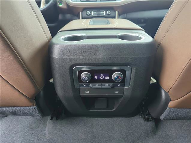 Used 2021 Chevrolet Tahoe High Country w/ Premium Package image 21