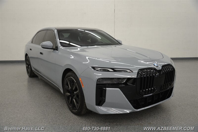 Used 2024 BMW 740i w/ M Sport Professional Package RWD image 7