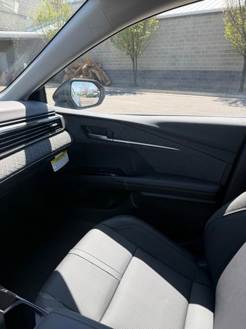New 2026 Toyota Camry XLE AWD/4WD image 31