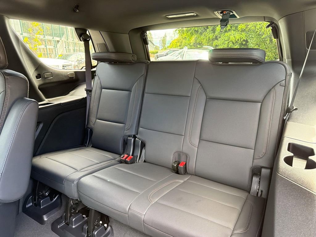 Used 2025 Chevrolet Tahoe High Country AWD/4WD image 26