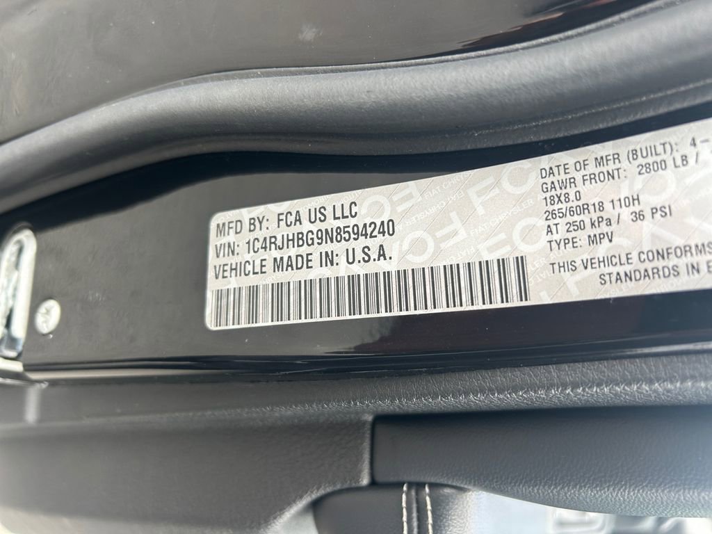 Used 2022 Jeep Grand Cherokee Limited image 34