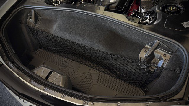 Used 2024 Chevrolet Corvette Stingray Premium Cpe w/ Z51 Performance Package RWD image 33