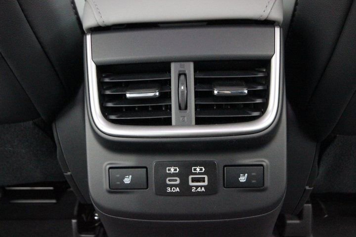 Used 2025 Subaru Legacy Limited image 37