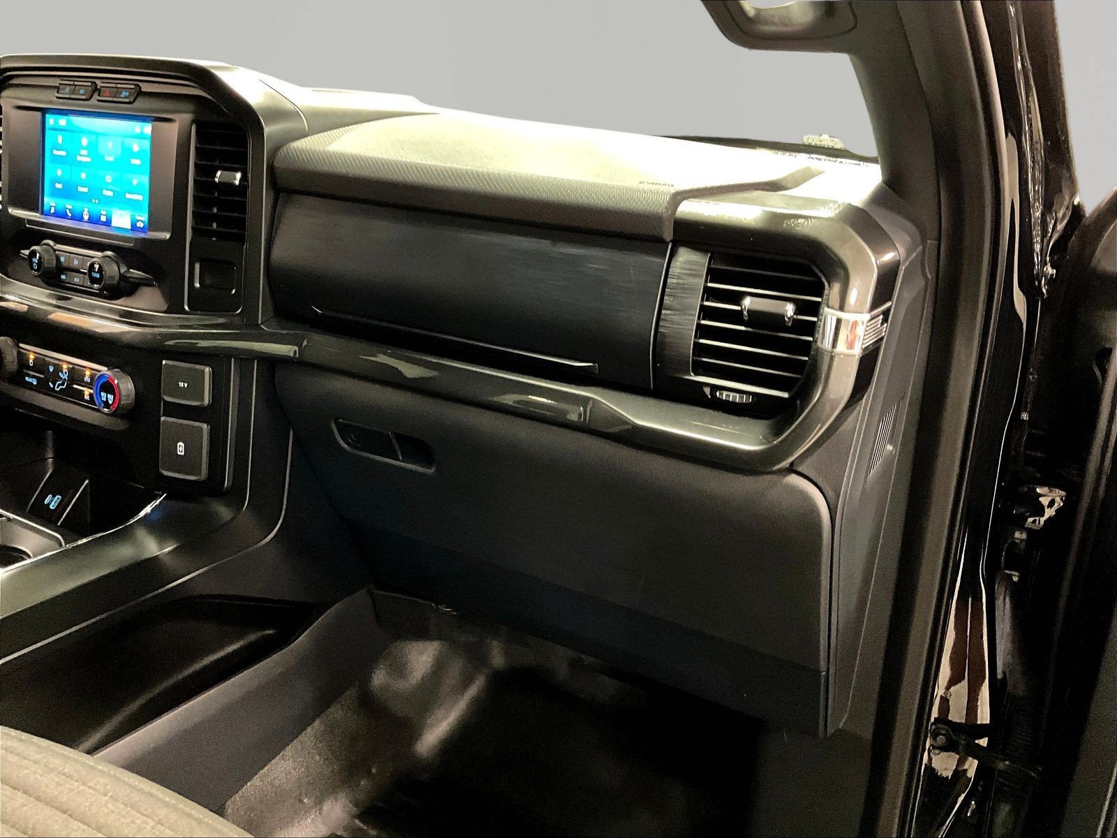 Used 2021 Ford F150 XL w/ STX Appearance Package AWD/4WD image 27