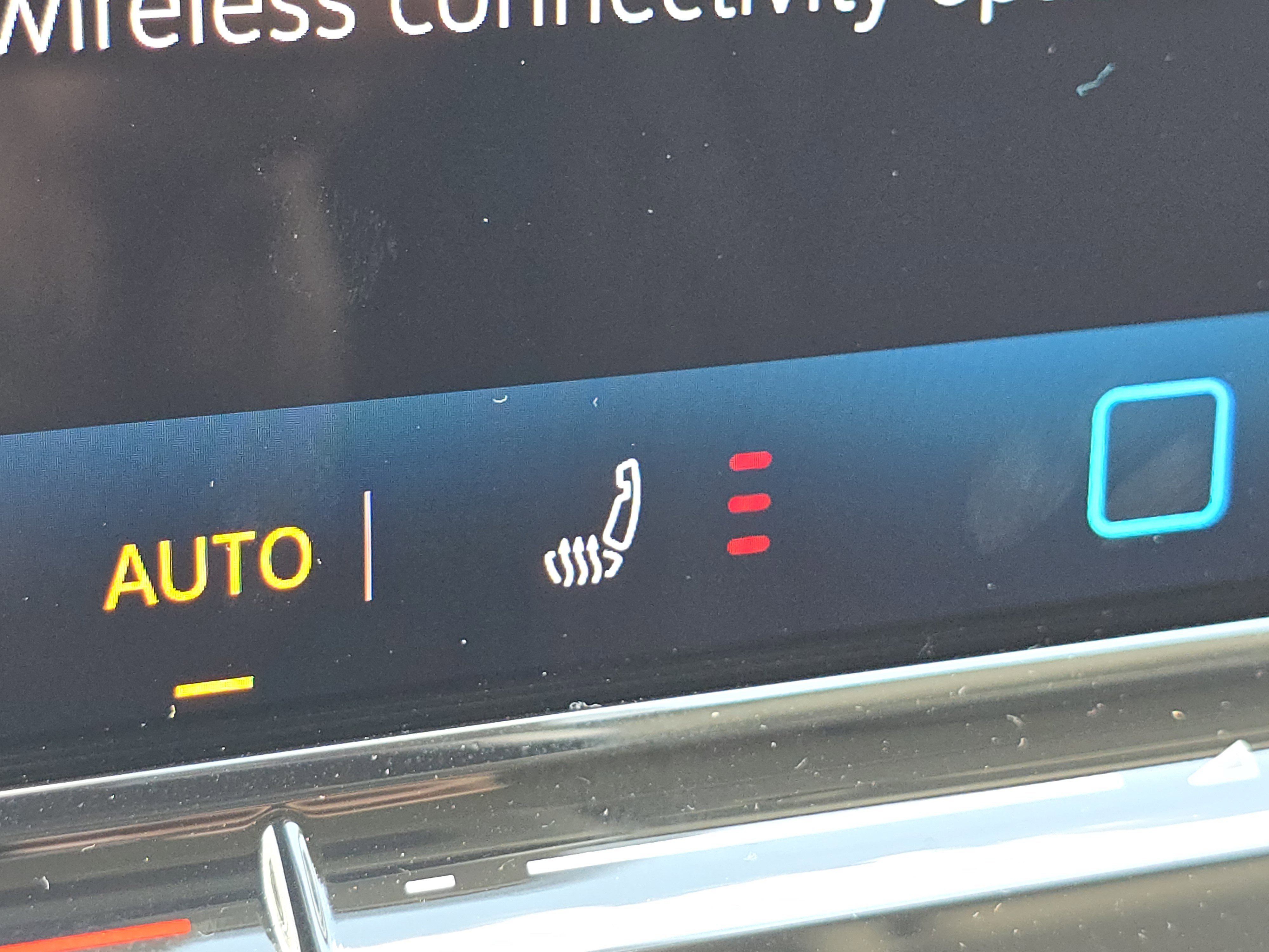 New 2025 Volkswagen Tiguan SE image 11