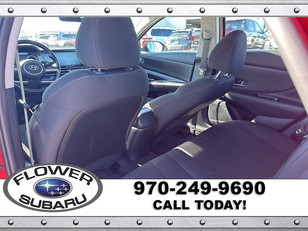 Used 2021 Hyundai Elantra SEL w/ Convenience + Premium Package image 19