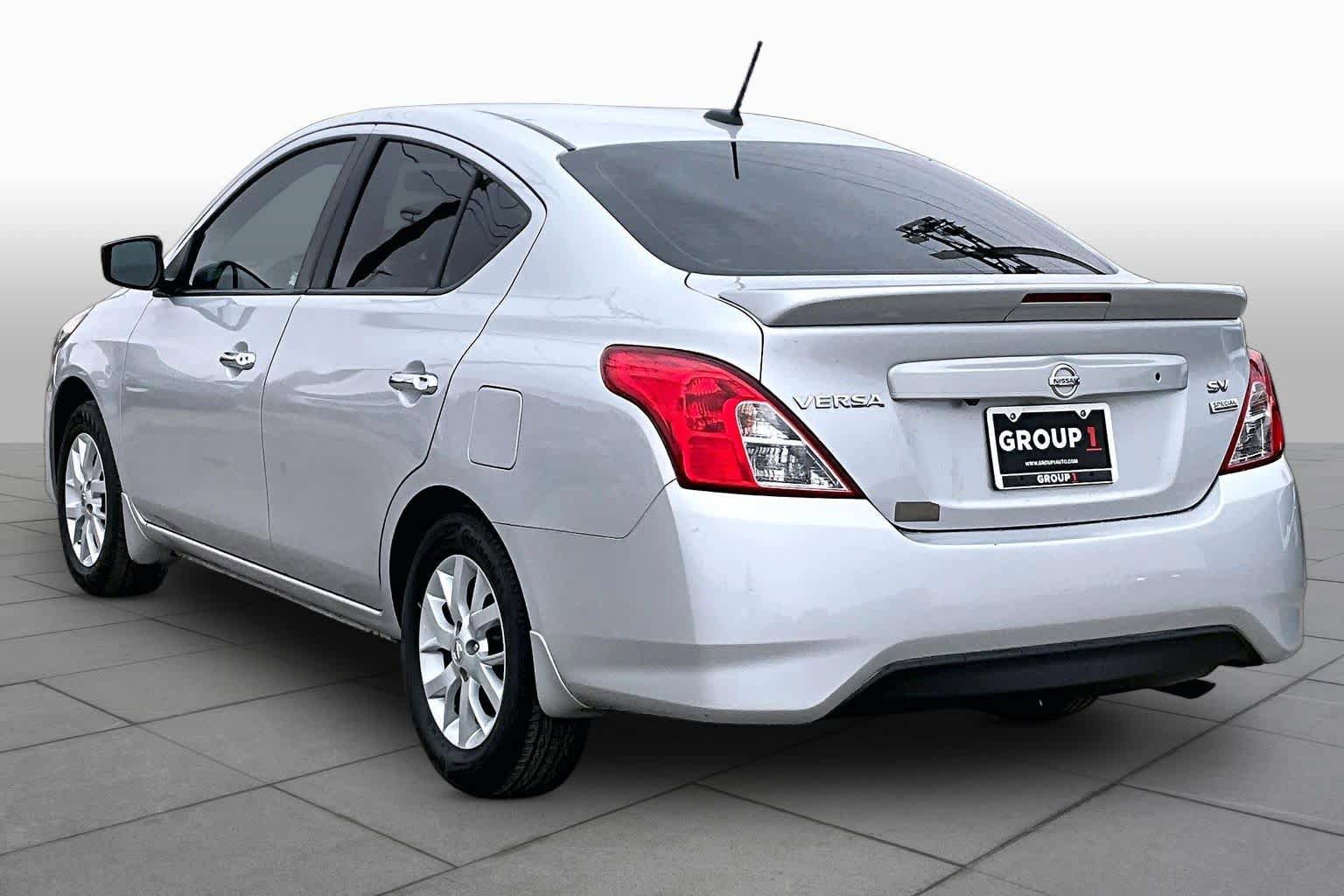 Used 2019 Nissan Versa SV w/ SV Special Edition Package FWD image 12