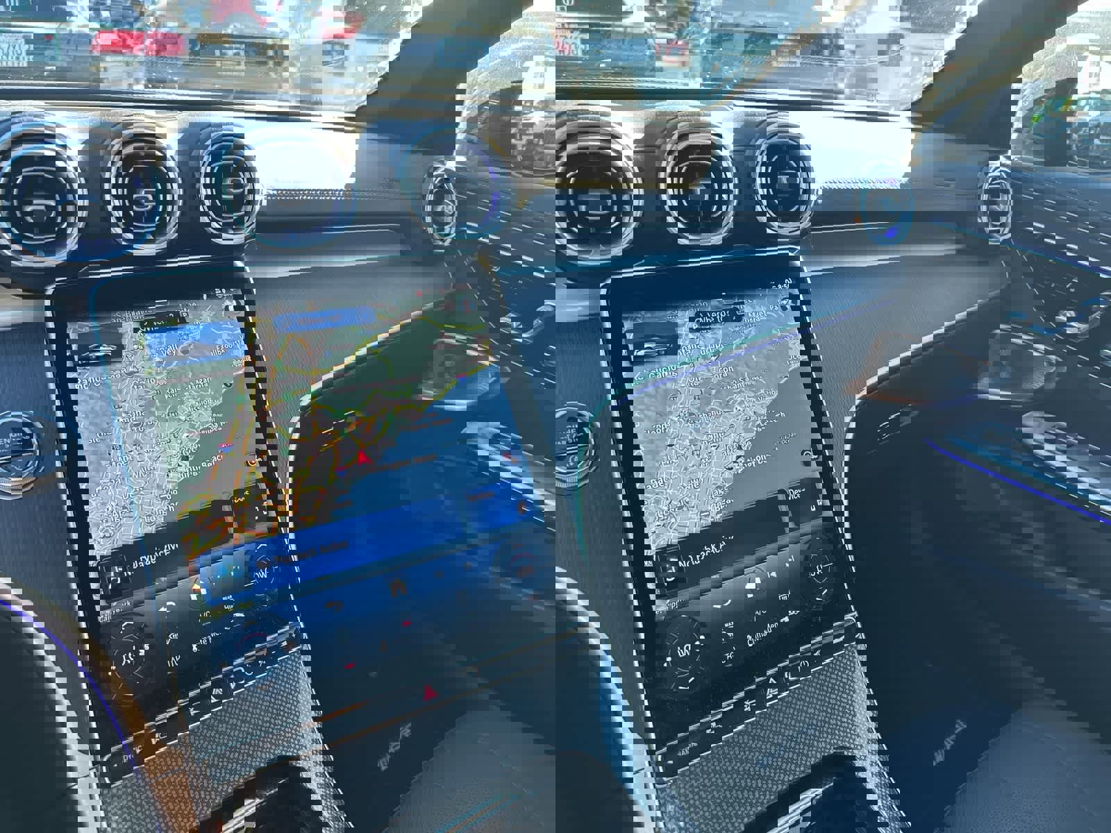 Used 2025 Mercedes-Benz CLE 300 4MATIC Coupe image 37