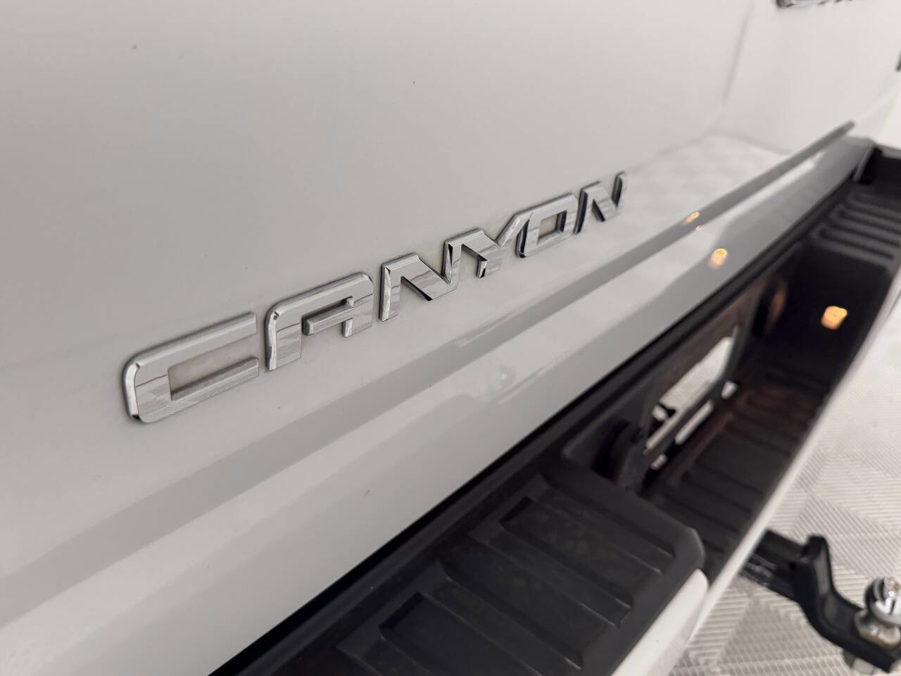 Used 2018 GMC Canyon All Terrain w/ Trailering Package image 27