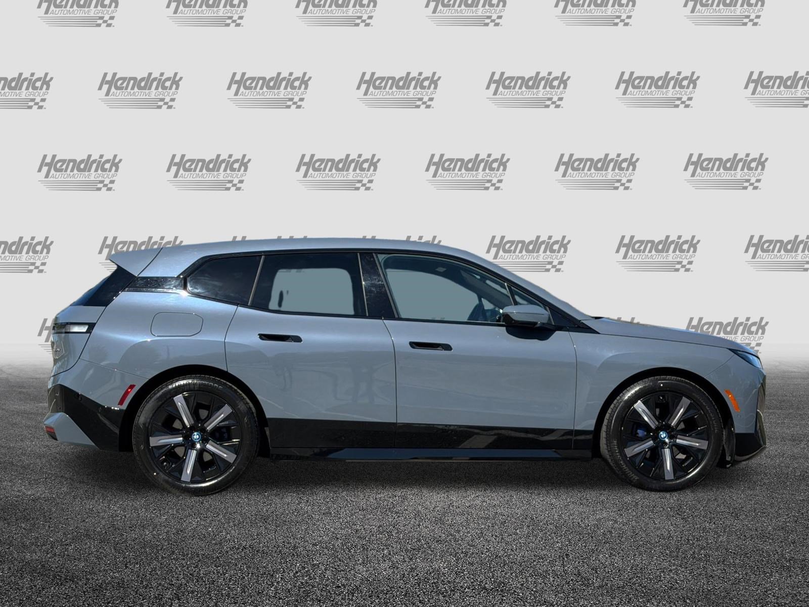 Used 2023 BMW iX xDrive50 w/ Premium Package image 3